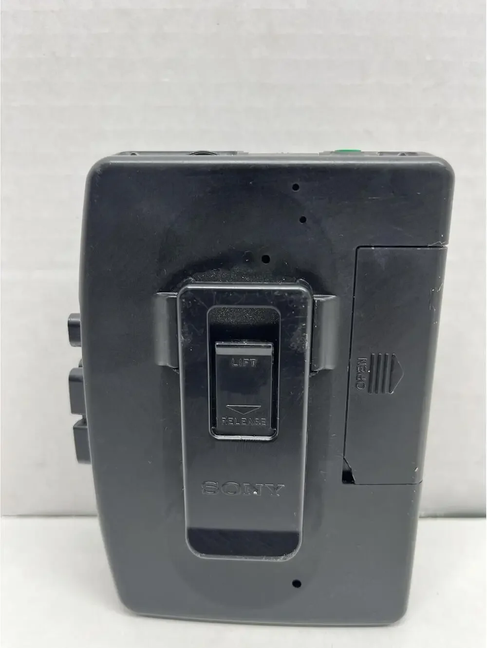 Sony Walkman WM-FX10 FM/AM Radio Cassette Tape Player PARTS OR REPAIR ONLY